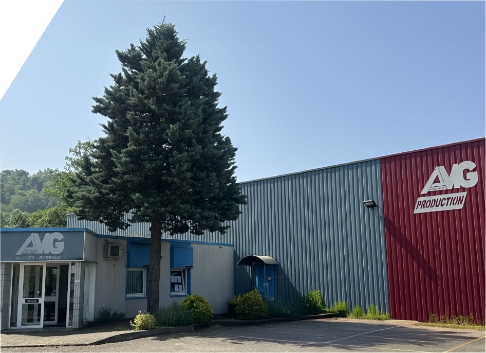 Façade de l'entreprise AMG à La Talaudière près de Saint-Étienne